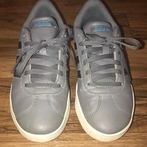 Boys Adidas Sneakers Grey